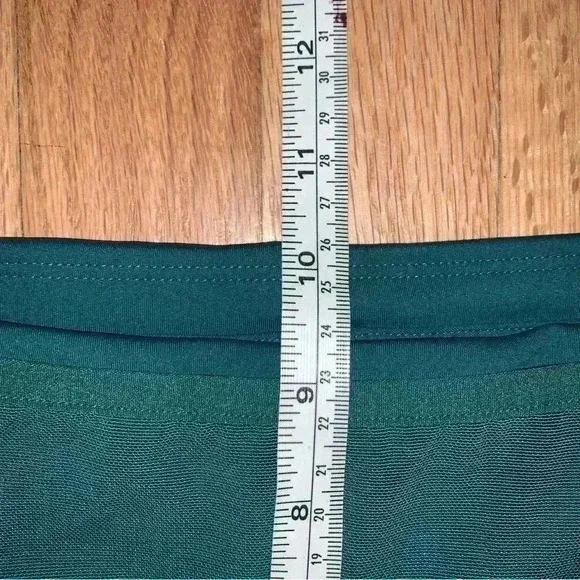 Women's Oiselle Special Edition Roga Lined Running Shorts Floral Size 10 - Picture 11 of 11